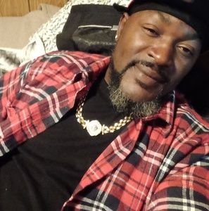 Meet your Posher, Levi